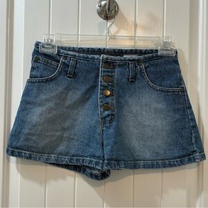 London Blue Low Rise Y2K Denim Shorts Size 7 Vintage Jeans